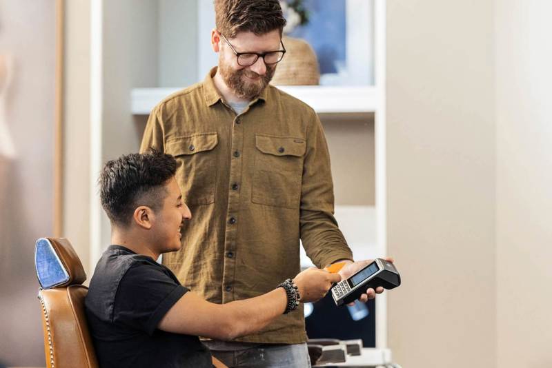 Mobiele betaalterminal voor de Kapper branche | Haar stylist  branche