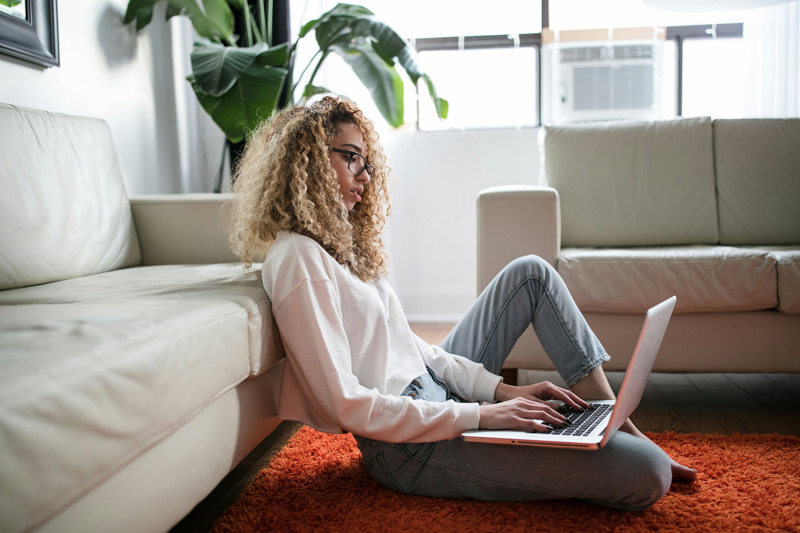 Youlend Woman W Notebook Bank
